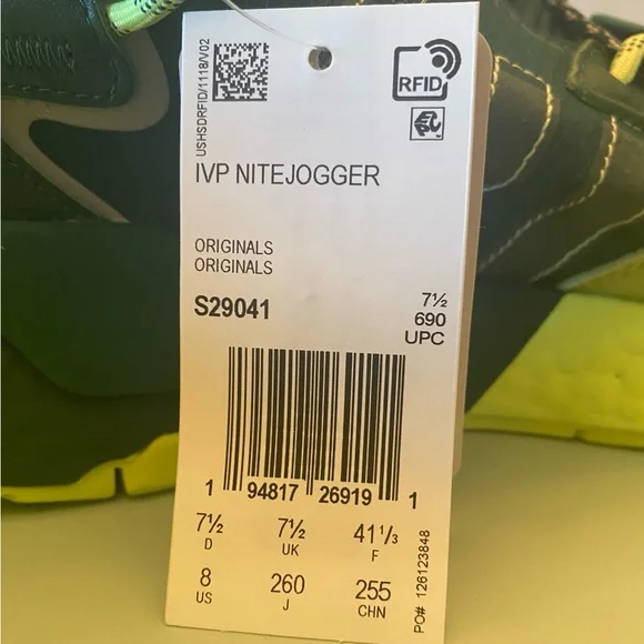 ADIDAS Nite Jogger
Beyonce Ivy Park Dark Green Frozen Yellow - Picture 6 of 10